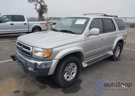 2000 Toyota 4Runner Sr5 V6 z USA, uszkodzony, nr VIN JT3GN86R0Y0172744